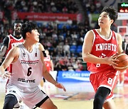 서울 SK, 안양 정관장에 24점차 대승…안영준 맹활약 [KBL]