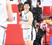 ‘이정현 벌써 MVP 예약?’ 첫 경기부터 커리어하이 43점, 7AS, 4스틸 대폭발…소노 첫 승