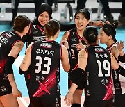 '메가·부키리치 31점 합작' 정관장, GS칼텍스에 3-0 완승…현대캐피탈도 승리