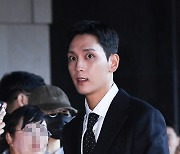 [ST포토] 최태준, '아내 박신혜는 조금 뒤에 옵니다'