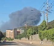 인천 공장 화재로 검은연기 치솟아