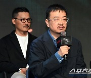 “예측 불가 스토리가 강점”... 넷플 ‘지옥 2’ 감독·작가가 밝힌 차별점