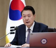 尹, 참모진에 “김장철 물가에 만전 기해달라”