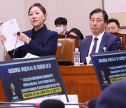 `김여사 공천개입` 제보자 등판… 명태균·이준석까지 `확전`