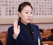 [국감2024] 강혜경 "김건희 육성 녹취 갖고 있지 않다"