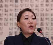 [국감2024] 강혜경 "'여론조사 조작', 尹에 보고했는지는 몰라"