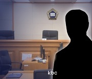 장애 있는 10대 여학생들, 유흥업소로 데려가 성범죄