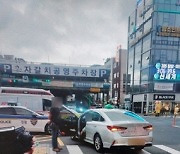 70대 택시기사, 오토바이 3대 들이받아 1명 사망…“급발진” 주장