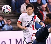 '100%의 자신감' 내보인 이강인! PSG 대표로 기자회견 "가짜 9번, 상당히 만족스럽다"