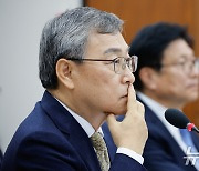 정근식 "조희연 특별채용 교사에게 책임 물을 근거 없다"