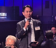 [포토] 박용인 삼성전자 사장 "반도체 산업의 미래는? K-반도체!"