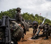 [단독] 비 오면 시야 확보 안 되는 드론으로 박격포 '대체'?…육군, 안보 공백 자초 우려