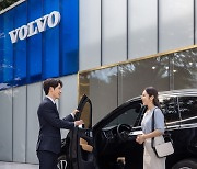 Top service drives Volvo to 11,000 sales