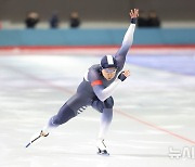 김준호, '바람을 가르며'