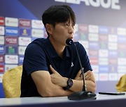 강등권 전북, "K리그에 집중할 수밖에 없는 상황이지만..."김두현 감독 "ACL2도 중요하기에 이원화해서 운영"