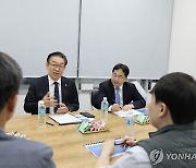 김완기 청장, 표준특허 창출 우수기업 현장 방문