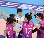 '여제' 김연경의 흥국생명, 더 강력해졌다... '괴물' 실바도 덮는 융단폭격[삼산에서]