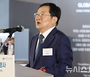 인사말하는 백승주 전쟁기념사업회장