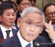 "홍명보 선임 주먹구구식"…국감 마지막 날까지 질타당한 정몽규(종합)