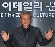 [포토]박근형, 제11회 이데일리 문화대상