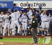 김헌곤 솔로포에 삼성 더그아웃은 '축제'