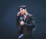 김수현, 2024 아시아 투어 7개 도시 성료…글로벌 인기 재확인