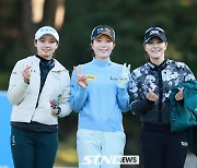 [STN포토]박도영-안송이-김지현, 예쁜 미소로 출발해요