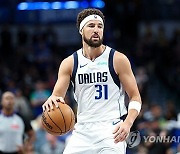 [NBA] '탐슨 22P 7R-3점슛 6개...완벽한 데뷔' 댈러스, 샌안토니오 제압