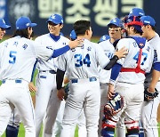 한국시리즈 3차전 4-2 승리한 삼성