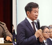 '국감 난타' 이기흥·정몽규…차기 선거 정면 돌파?