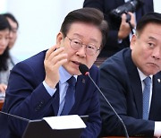 이재명 "정부, 독도 지우기 열심···제정신 아닌 게 많아"