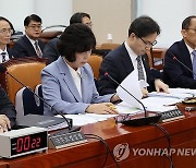 의원 질의에 답변하는 방기선 국무조정실장