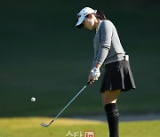 [포토]아마추어 김연서,핀을 향한 어프로치