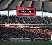 '프로축구 전성시대' K리그1, 2 합계 유료 관중 300만 명 돌파...2년 연속 '쾌거'