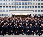 윤석열 대통령, 공군사관학교 생도들과 함께