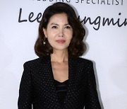 '싱글맘' 백지연, 재벌 현대家 사돈됐다 "며느리와 첫 만남, 너무 떨려 눈물" ('강연자들')