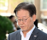 이재명 "합법 가장한 검찰 독재…성공하면 위험해진다"