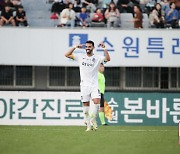 김기동 감독 믿음에 결승골로 보답한 루카스…서울, 수원FC 상대 ‘4전 전승’ [GOAL 현장리뷰]