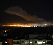 이스라엘, 이란에 보복 공습…“군사시설 정밀 타격”