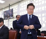 이재명, 박단 비공개 회동…여·야·의·정 협의체 참여 설득