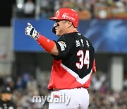 '이럴수가 최형우가 빠졌다' KIA 선발 라인업 대폭 조정, 2번 김선빈-1루수 변우혁 [MD대구 KS]