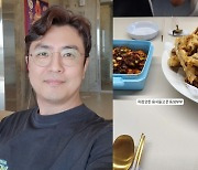 의처증+성폭행 폭로전, 최동석 가족에게 위로 받는 근황 “직접 만든 음식 들고”