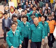 성수동 카페거리 인파 안전관리대책 상황 점검하는 이상민 장관