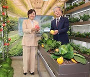 "우리 쌀 홍보 앞장"…성수동에 '안테나숍' 개장