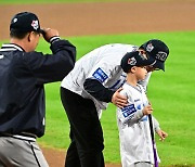 한국시리즈 시타 준비하는 장효조 아들과 손자 [사진]