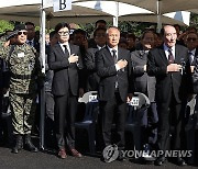 국기에 경례하는 한동훈 대표와 추경호 원내대표