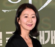 '청담동 건물주' 김희애, 18년만 400억 벌었다.."월 임대료만 1억" [SC이슈]