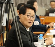 박지원 "尹정부 외교 잘못해 `친미` 가능한 북한 `친러`로 몰아"