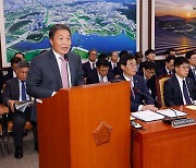 연예인만 별도 출입문 이용?…인천공항, 특혜 논란에 결국