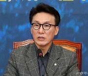 野 김민석, 특별감찰관 꺼낸 한동훈에 "쇼 멈추고 특검 찬성하라"